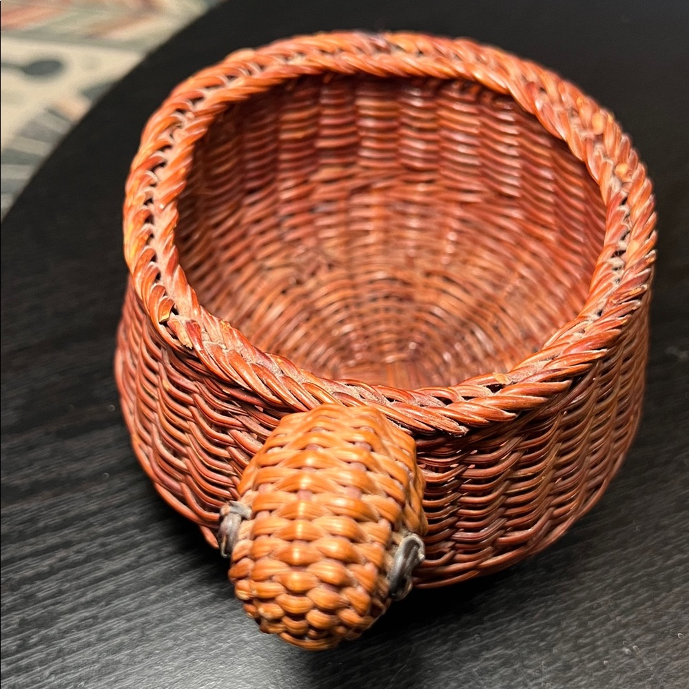 Vintage Boho Handcrafted Woven Turtle Basket Planter Catchall Storage - Picture 3 of 8